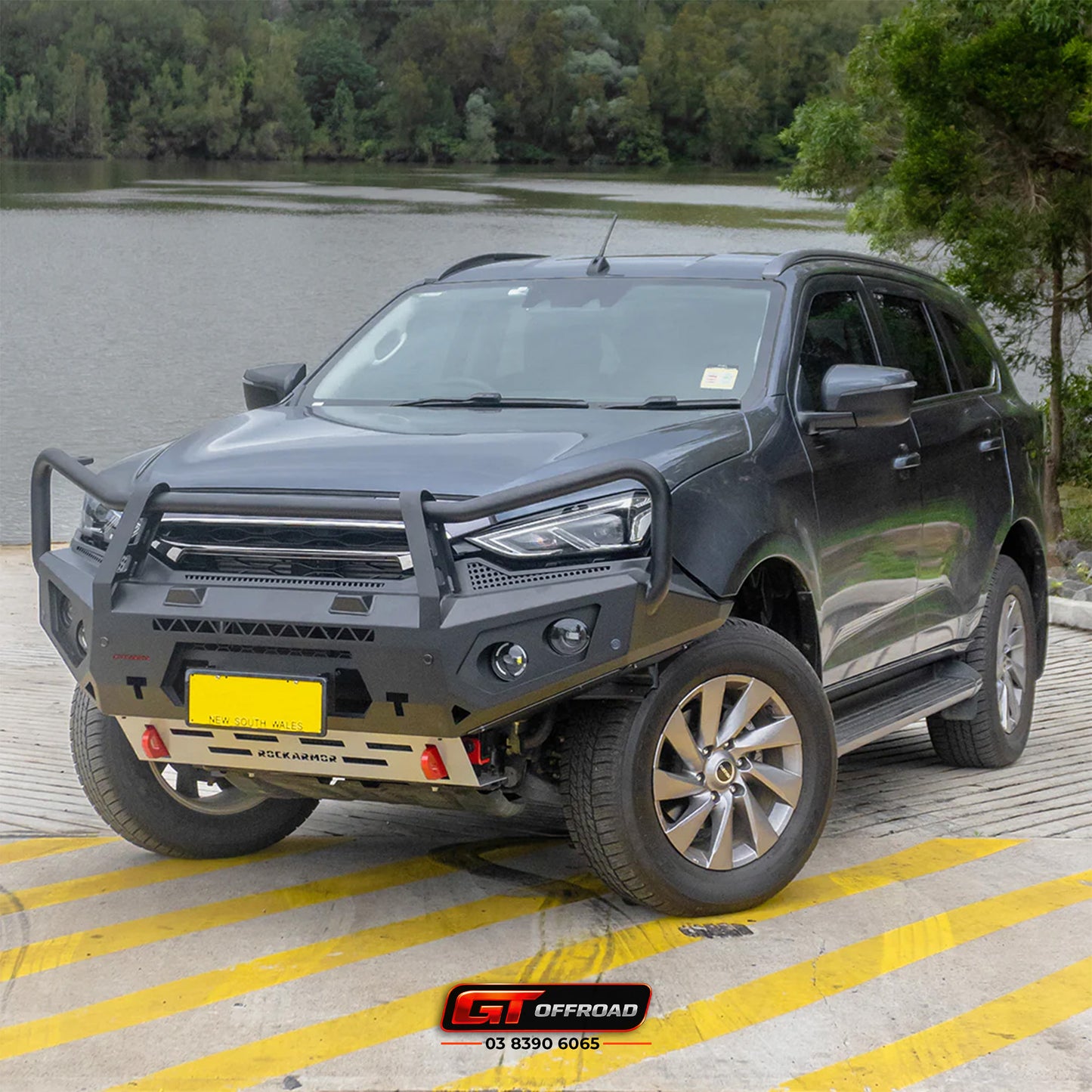 ISUZU MUX BULLBAR 08/2021 - 02/2025 ROCKARMOR GT BULL BAR