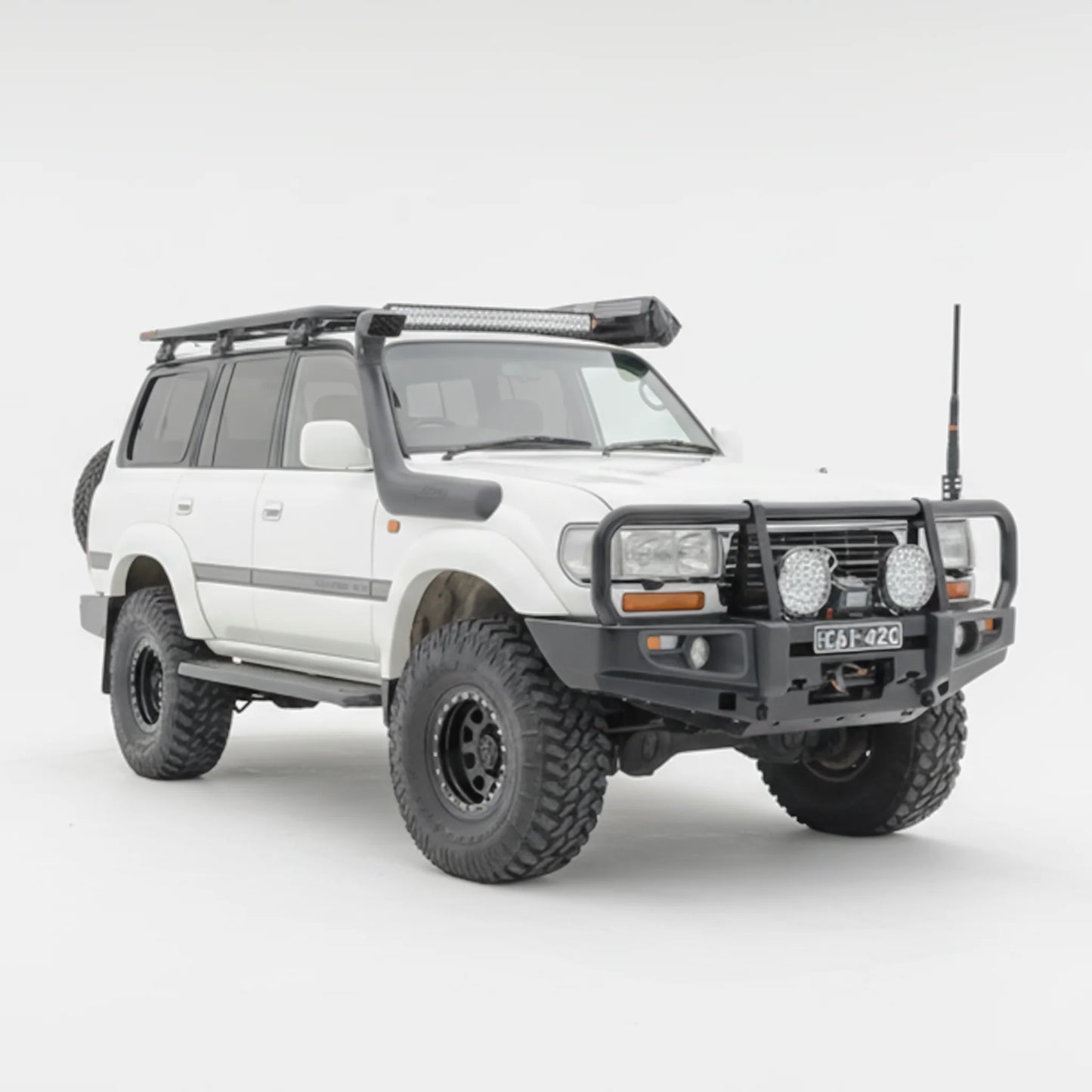 80 SERIES BULLBAR | PREMIUM CLASSIC SERIES ROCKARMOR