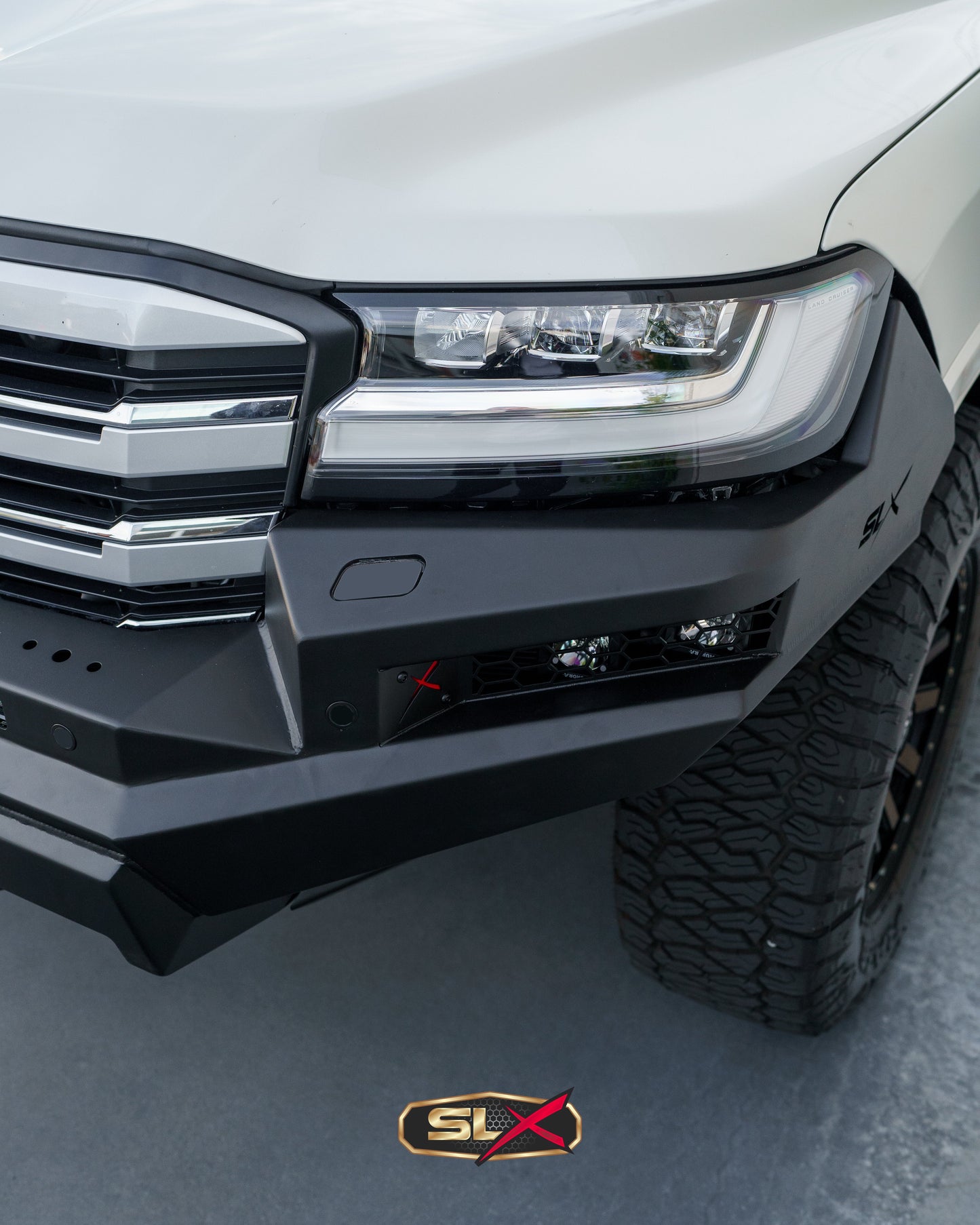 SLX Recon Bull Bar, Suitable For Toyota LandCruiser 300 Series 2022 on
