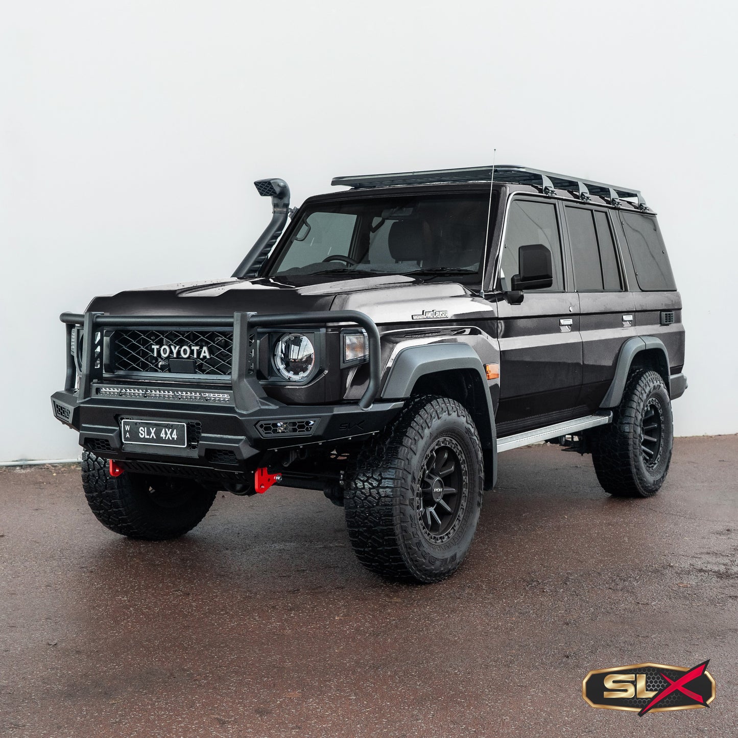 SLX Recon Bull, Suitable For Toyota Land Cruiser (facelift) 76, 78, 79 Series, 2024 on Bar Triple Loop