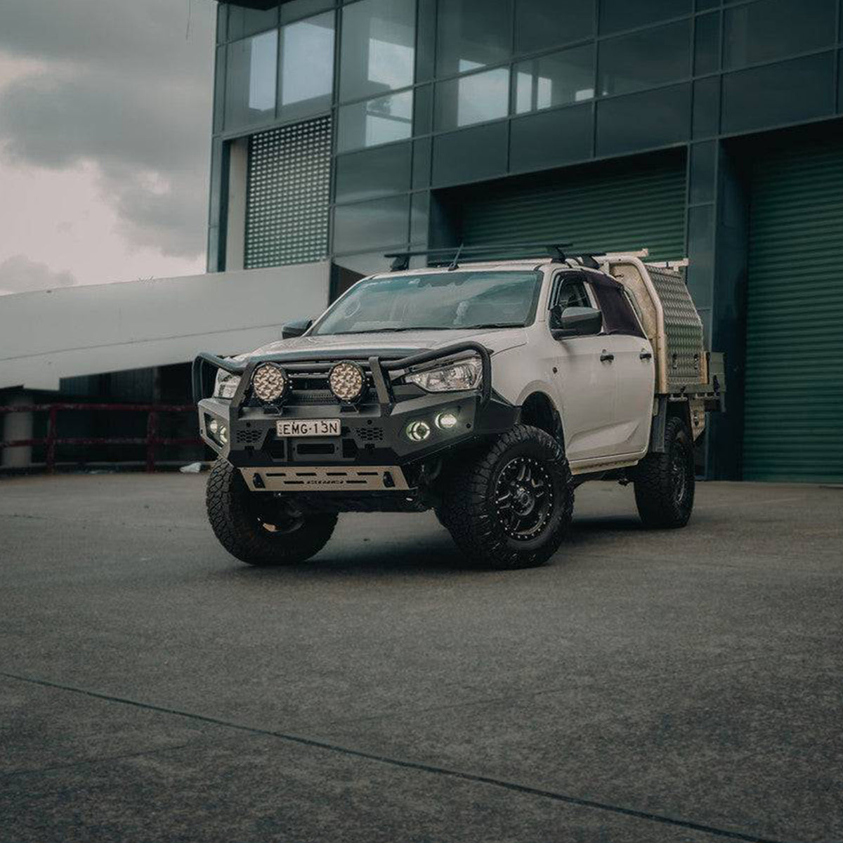 ISUZU DMAX 08/2020 - 04/2024 OFFROAD FRONTAL PACK