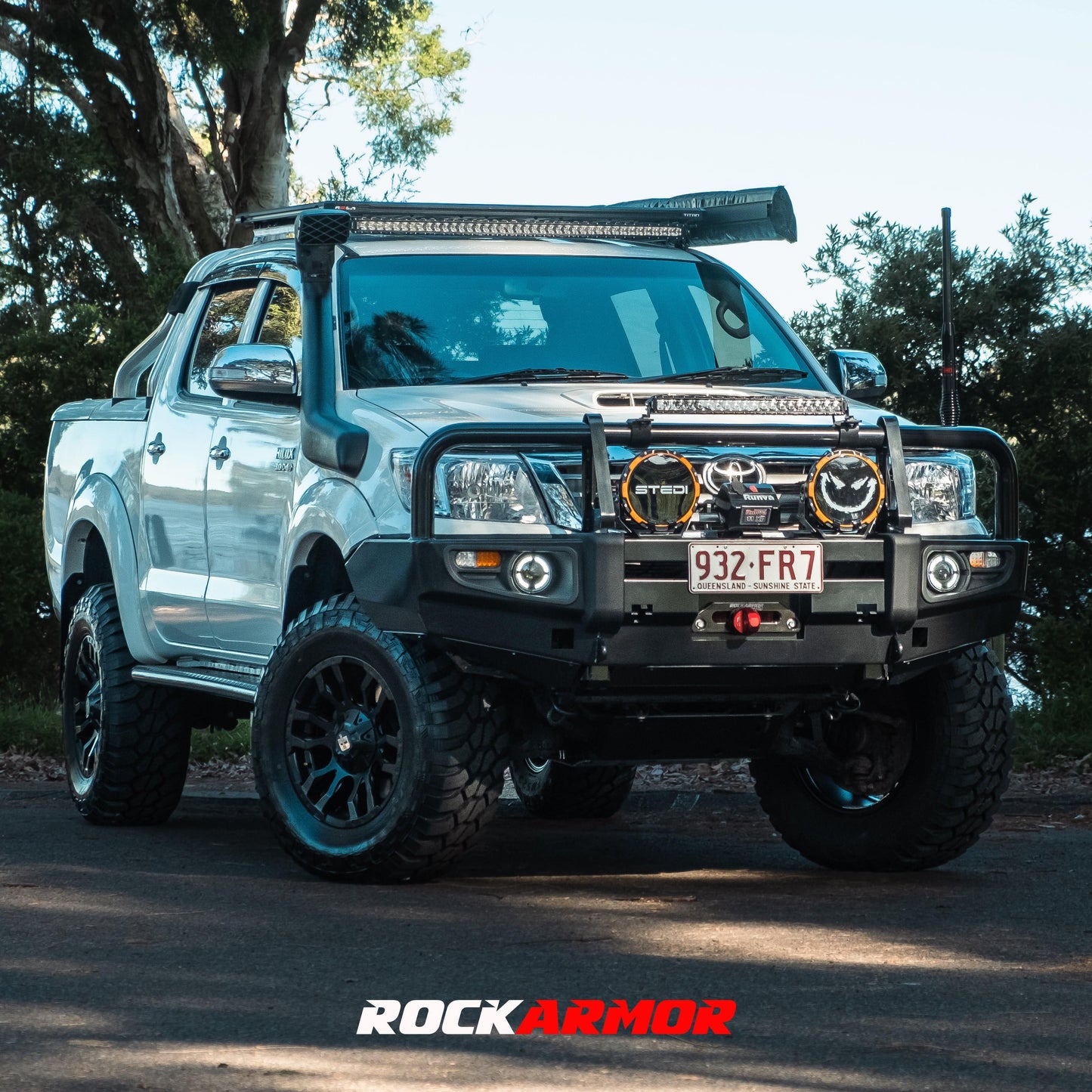 N70 HILUX BULLBAR PREMIUM SERIES 08/2011 - 08/2015 | ROCKARMOR
