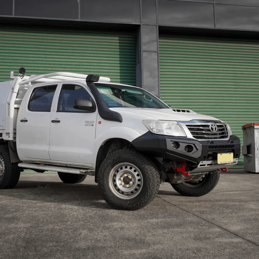 N70 HILUX BULLBAR NO LOOP (08/2011 - 2015) ROCKARMOR GT BUMPER