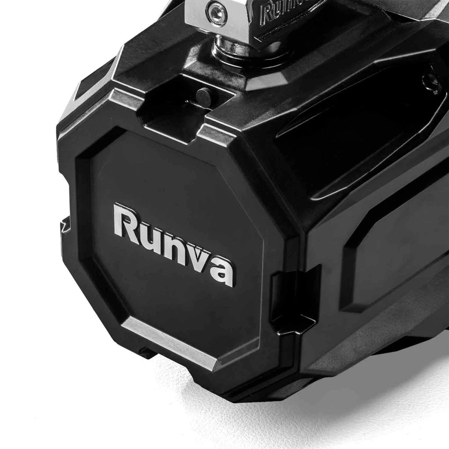 RUNVA 13EXPEDITION 12V WITH SYNTHETIC ROPE