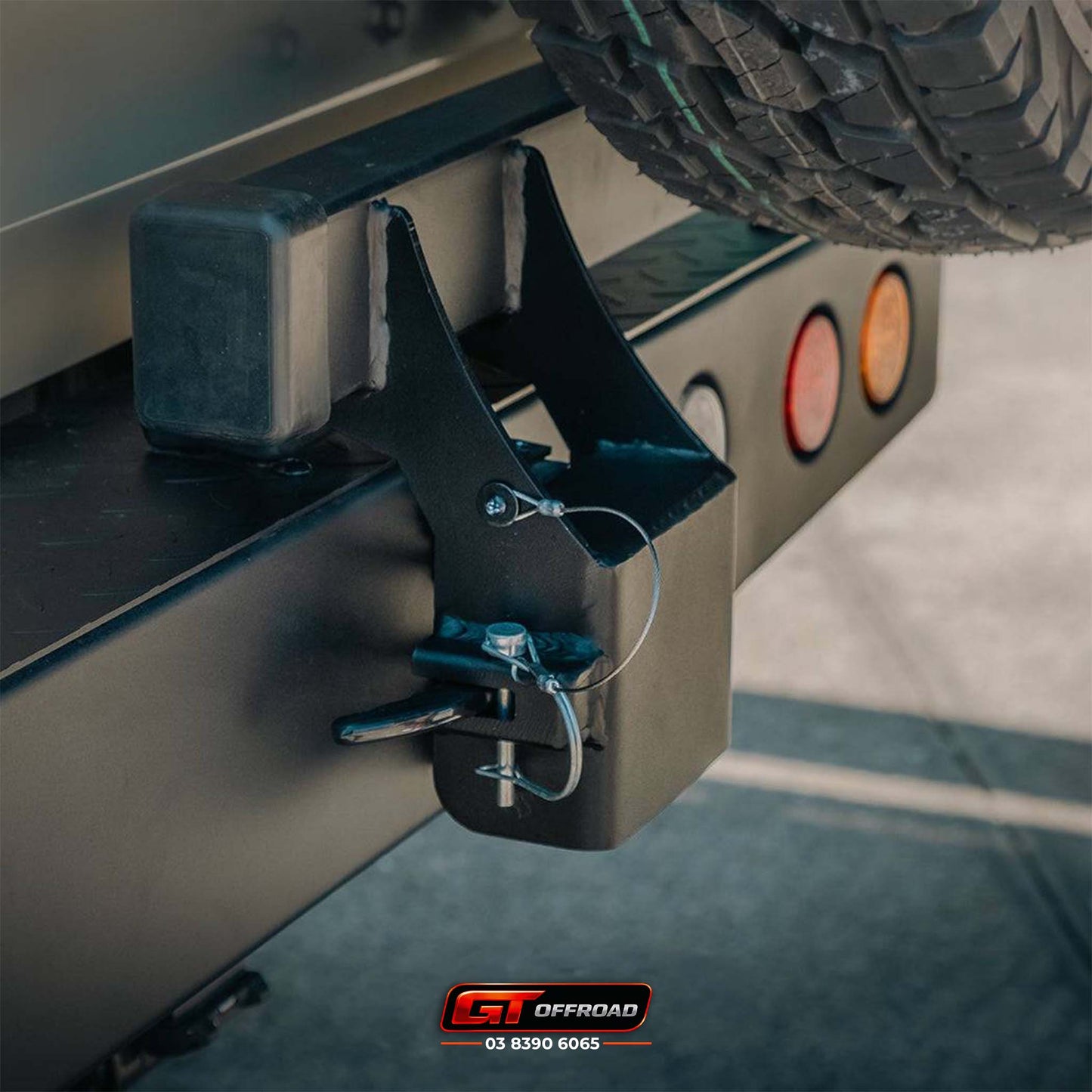 TROOPY REAR BAR SPARE WHEEL CARRIER SUITS 78 SERIES
