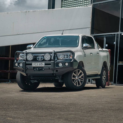 N80 HILUX BULLBAR ROCKARMOR ELITE SERIES 2015 - 07/20