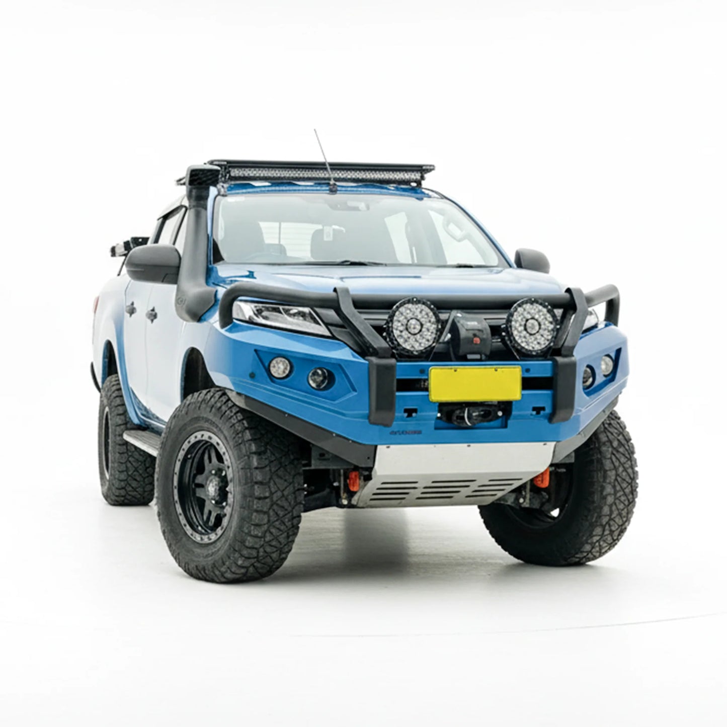 MR TRITON BULLBAR ROCKARMOR GT| ADR APPROVED | SUITS 2019 - 2024
