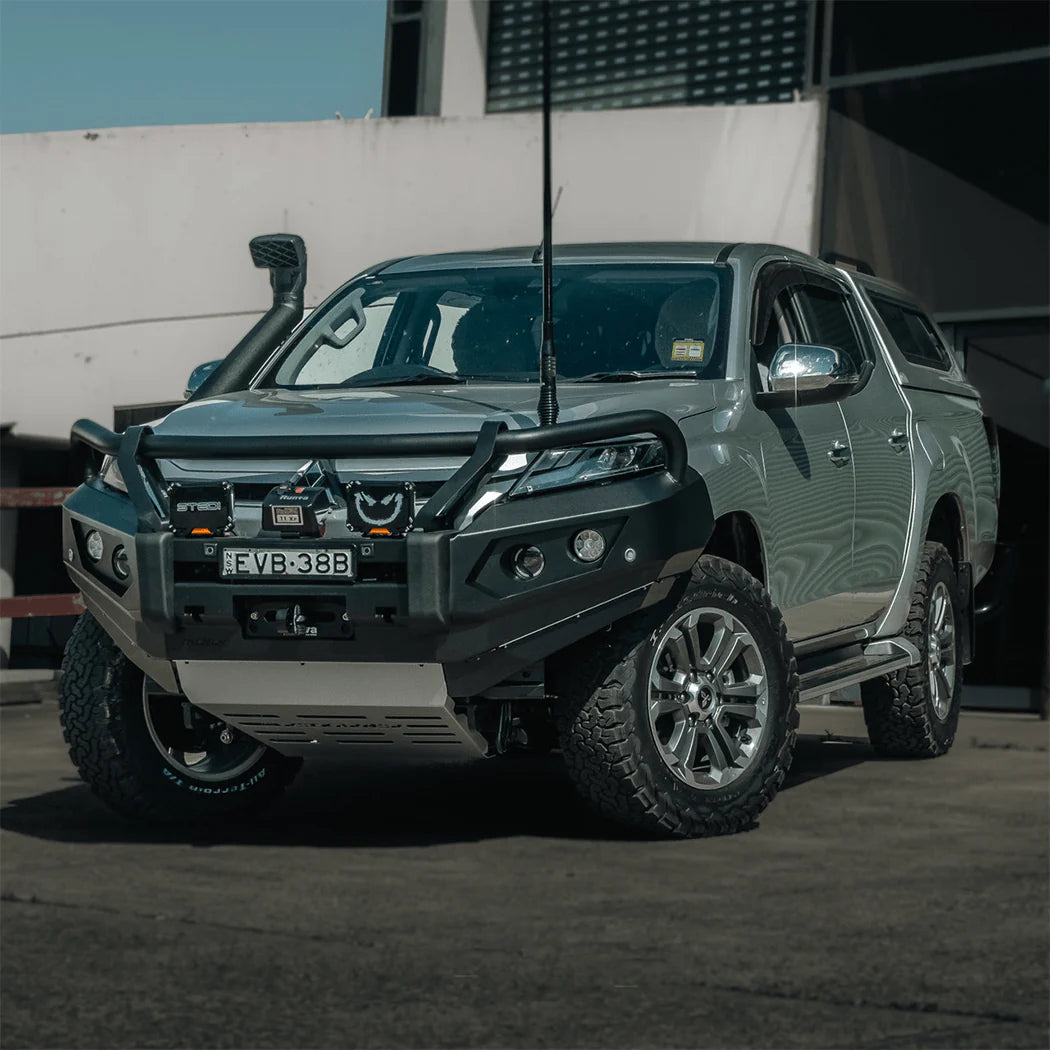 MR TRITON BULLBAR ROCKARMOR GT| ADR APPROVED | SUITS 2019 - 2024